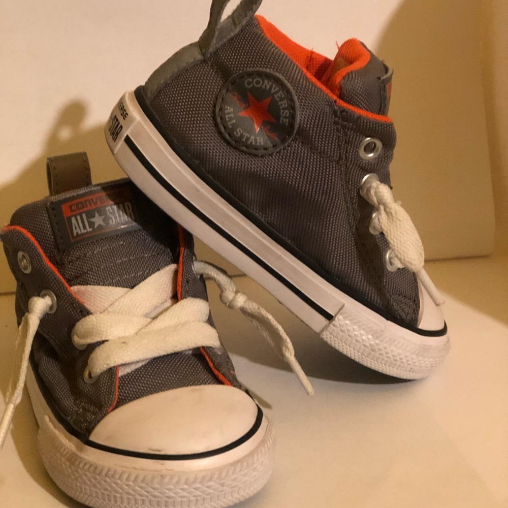 Toddler converse all stars